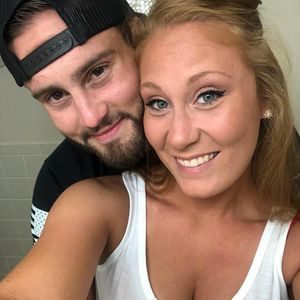 Meet your Posher, Levi